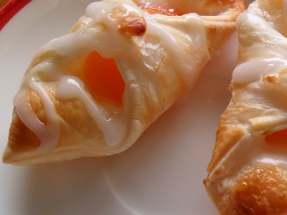 mini apricot danish